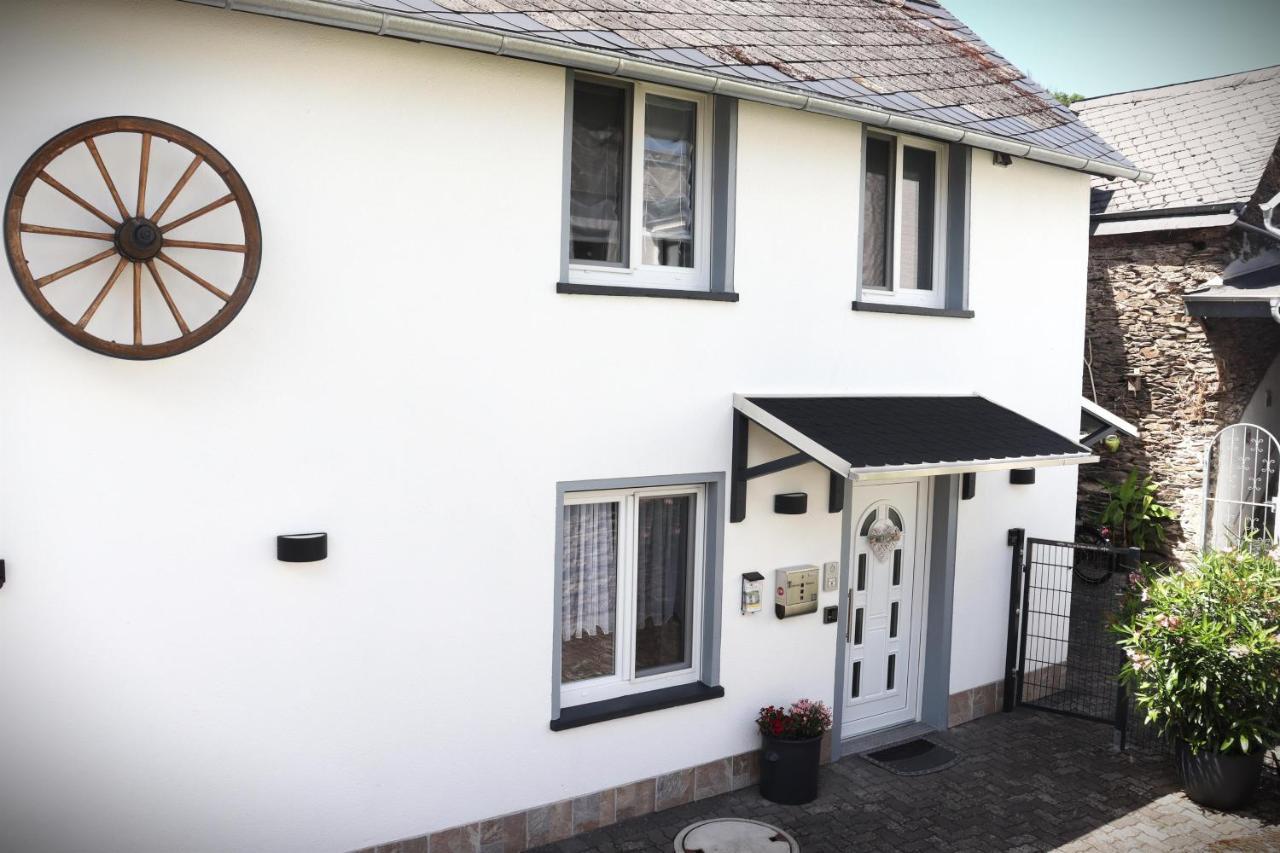 Ferienhaus Therese Kobern-Gondorf Exteriör bild